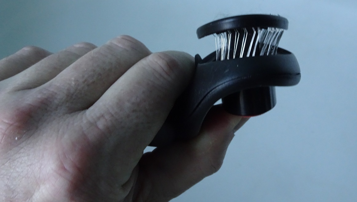 M Brush – Review