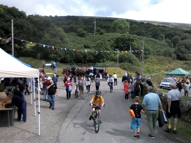 The sun came out for theColintrave village fate 2018