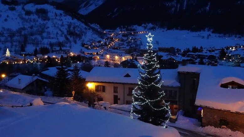 La thuile at night from hotel roland