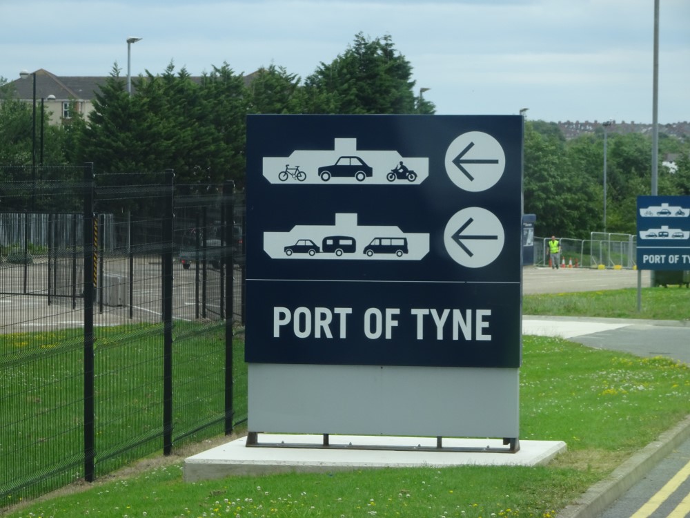 Port of Tyne signpost