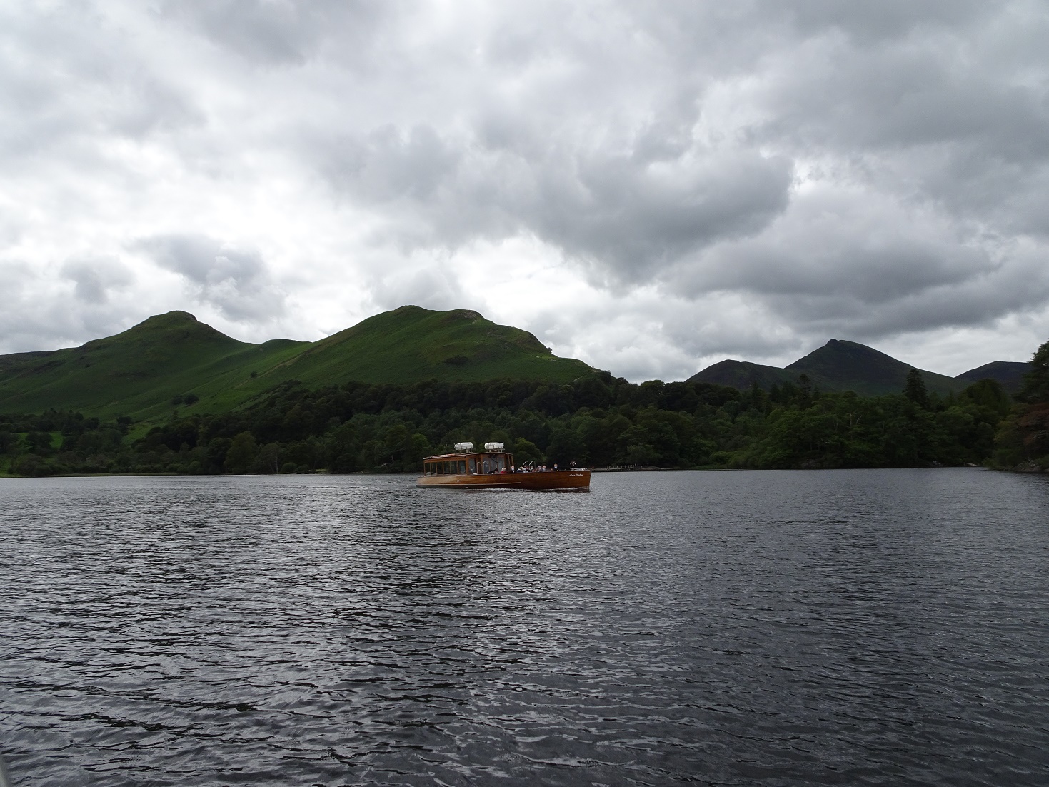 boat on derwent water