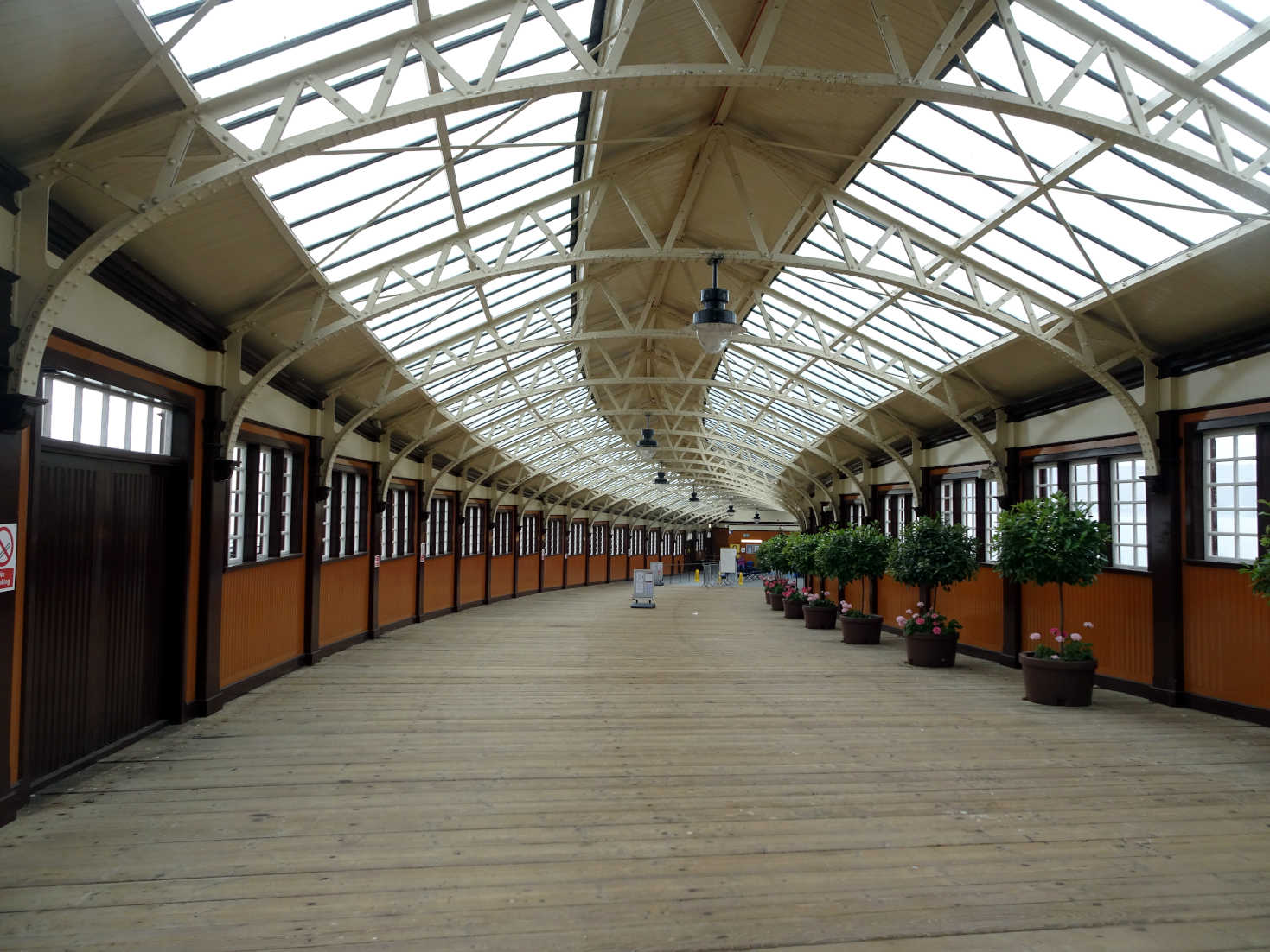 wemyss bay station to ferry