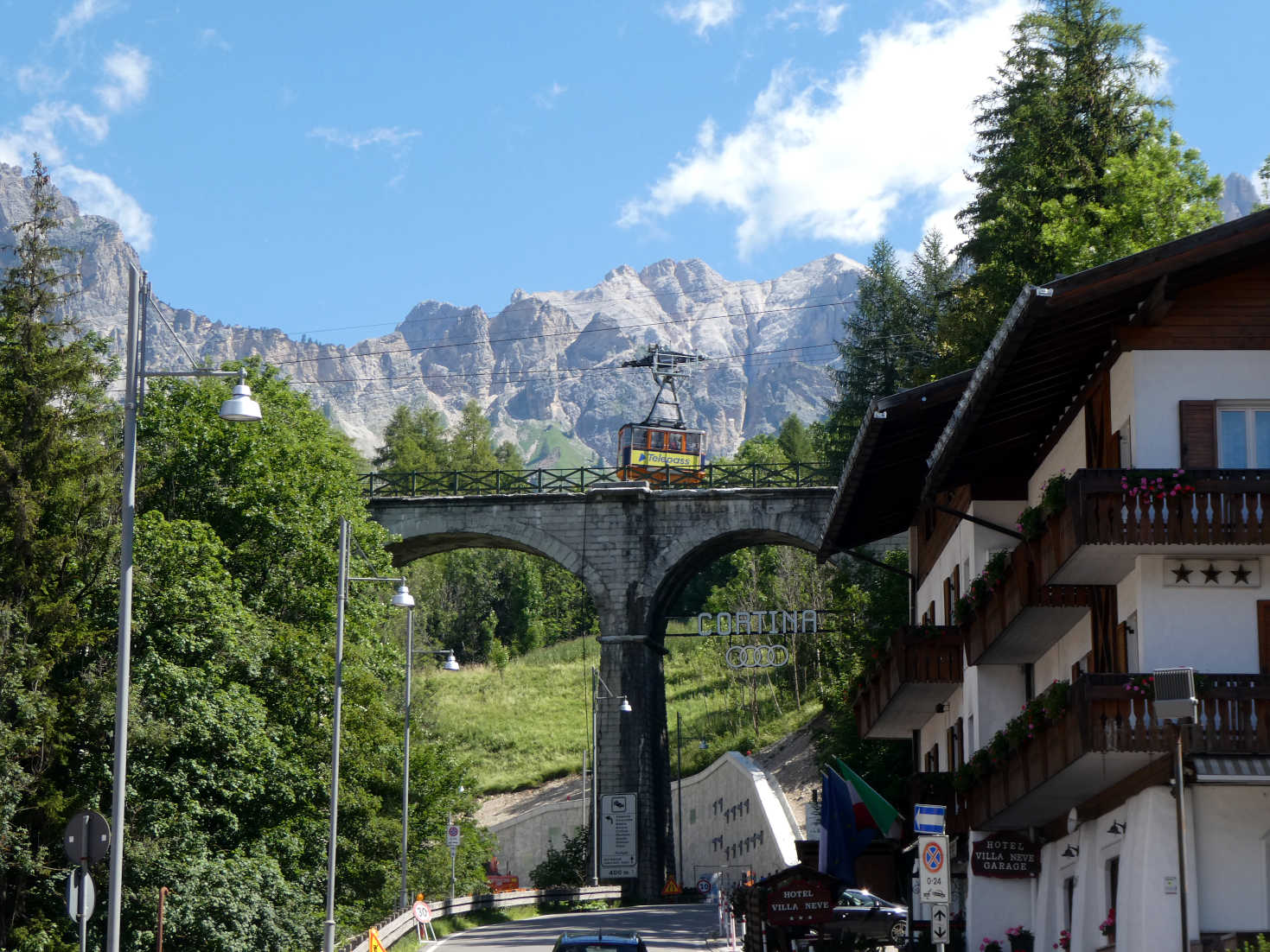 cable car in cortina