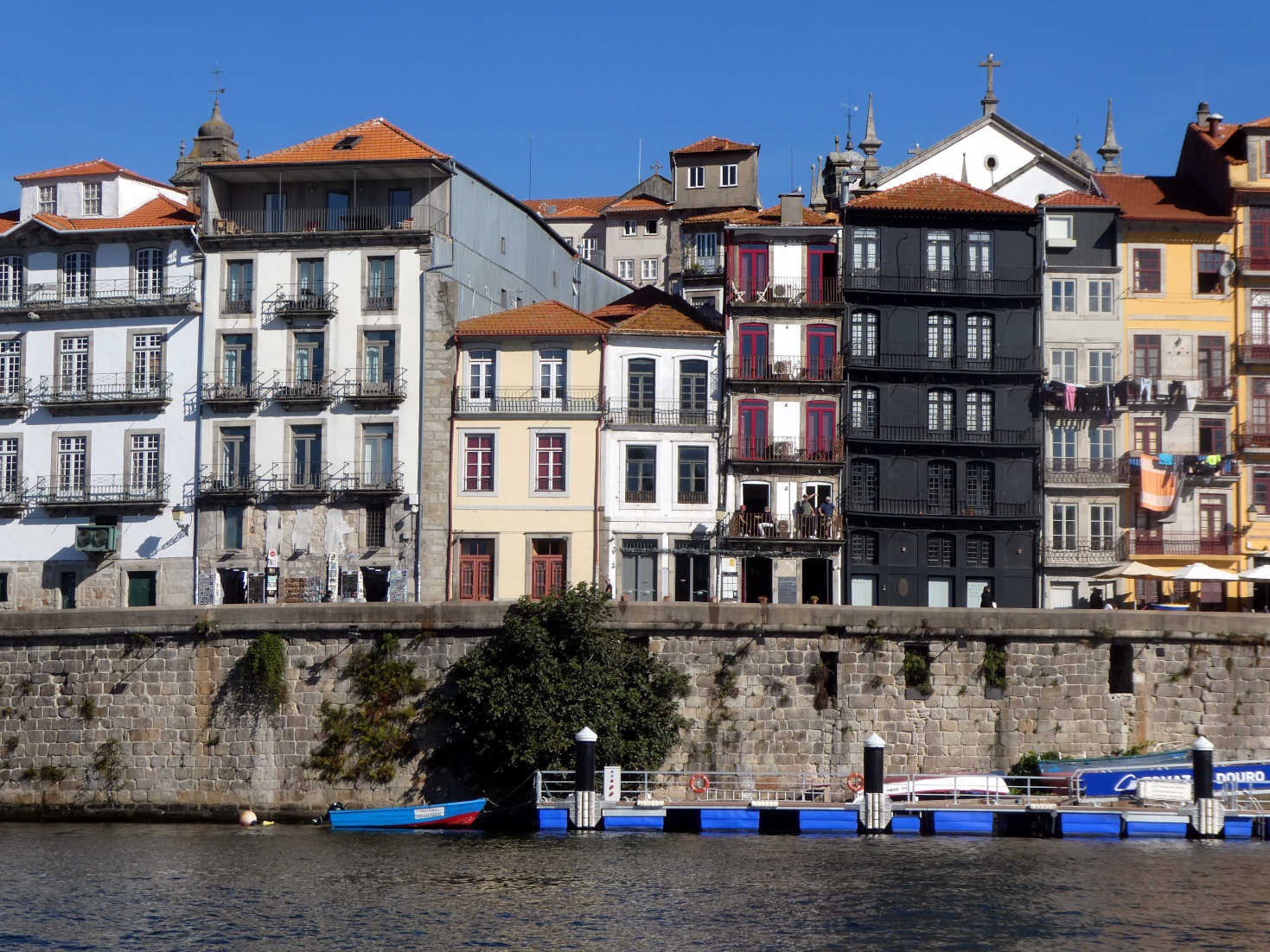our flat in porto from the river