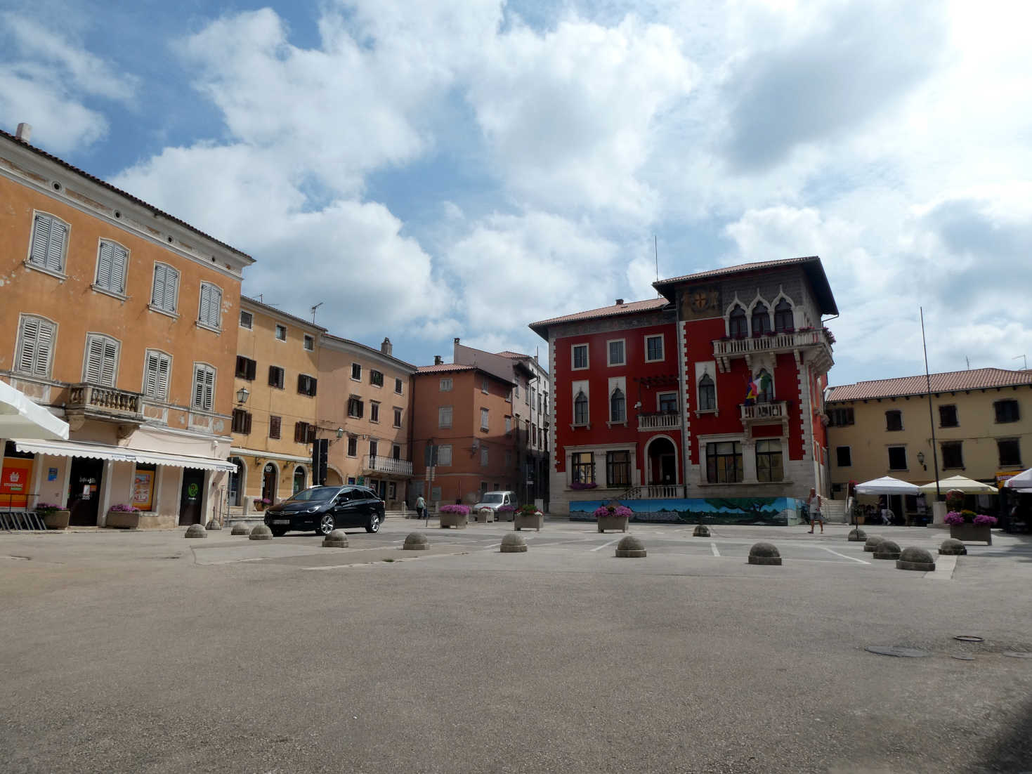 The main square Vodnijan