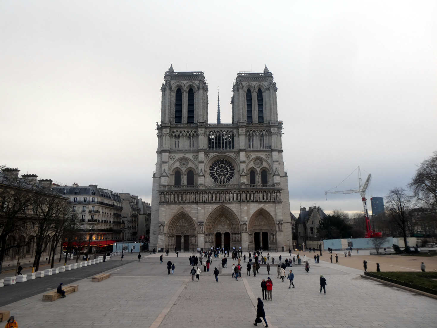 outside notre dam